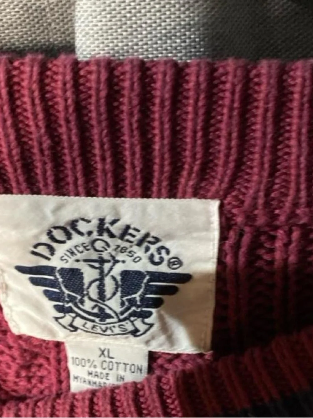 Levis levi crewneck
